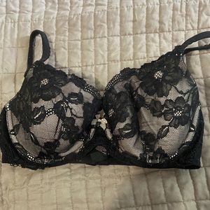 Black lace bra